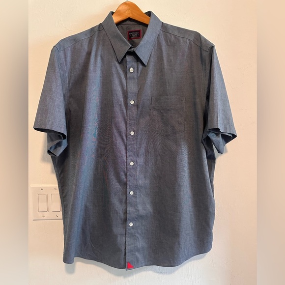Untuckit Petrus Wrinkle Free Button Down Short Sleeve in Blue Sz 2XL - Picture 2 of 7